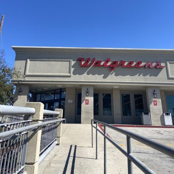 Walgreens - Nice drive-through pharmacy - Drugstores Near Me - New Orleans, Louisiana