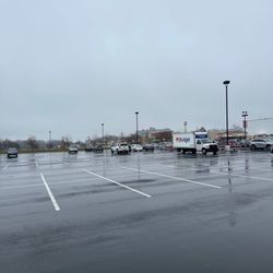 Fair Lakes Shopping Center