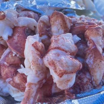 Red's Eats - Lobster roll - Seafood Near Me - Wiscasset, Maine Red's Eats - Lobster roll - Seafood Near Me - Wiscasset, Maine