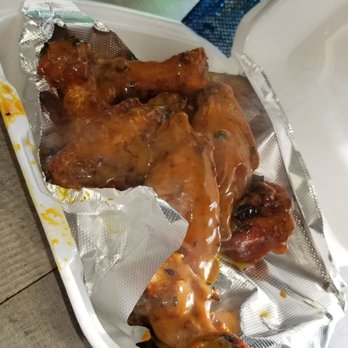 Macy's Place - Honey Mustard on the Pit. Good - Pizza Near Me - Buffalo, New York