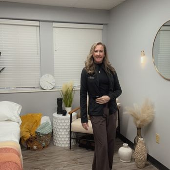 Magothy Therapy & Wellness - Welcome to my treatment room where you get the medical expertise in a comfortable environment. - Occupational Therapy Near Me - Arnold, Maryland Magothy Therapy & Wellness - Welcome to my treatment room where you get the medical expertise in a comfortable environment. - Occupational Therapy Near Me - Arnold, Maryland
