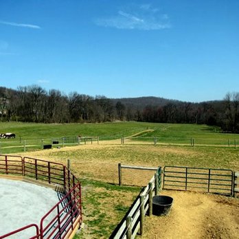 Von Dohren Stables - Horse Boarding Near Me - Fleetwood, Pennsylvania Von Dohren Stables - Horse Boarding Near Me - Fleetwood, Pennsylvania
