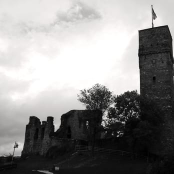 Burgruine Königstein - Landmarks & Historical Buildings Near Me - Königstein, HE