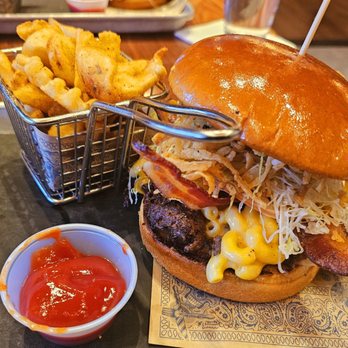 Guy Fieri's Branson Kitchen + Bar - Bars Near Me - Branson, Missouri