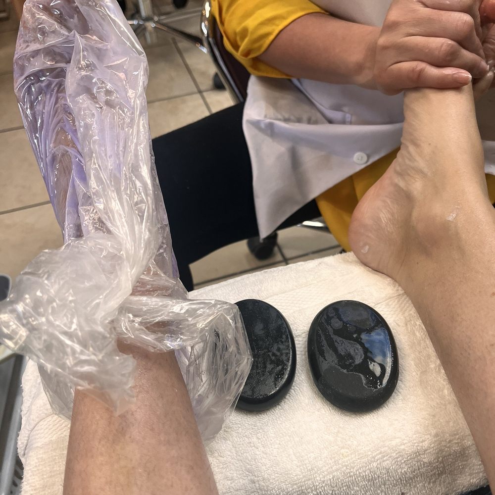 Anh's Nails & Spa - Paraffin wax, hot stone and massage! The best!! - Nail Salons Near Me - Fremont, California