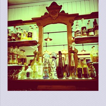 The Barnacle - Pubs Near Me - Bar Harbor, Maine