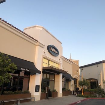Yard House - New American Near Me - Concord, California
