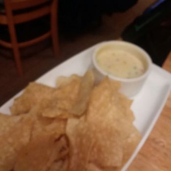 Applebee's Grill + Bar - Queso dip with chips; not 'taco' topped. - American Near Me - Elizabeth City, North Carolina