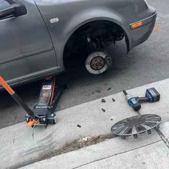 Bay Mobile Tire - Installing tires - Roadside Assistance Near Me - Berkeley, California Bay Mobile Tire - Installing tires - Roadside Assistance Near Me - Berkeley, California