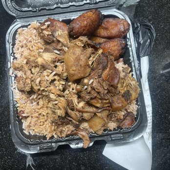 Clifton's Jamrock - The driest stew chicken meal I ever had. How you severing stew chicken with no stew? Chicken dry and rice dry as hail. - Caribbean Near Me - Fairburn, Georgia