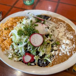 Fonda Oaxaqueña East Wenatchee - Oaxaca mole chicken enchiladas