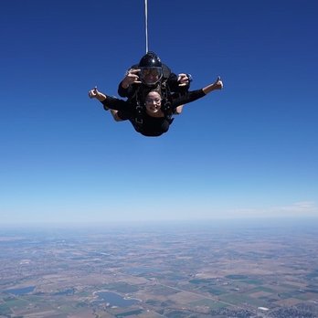 Mile-Hi Skydiving Center - Skydiving Near Me - Longmont, Colorado Mile-Hi Skydiving Center - Skydiving Near Me - Longmont, Colorado