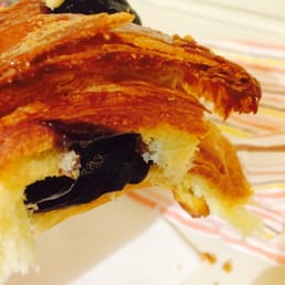 Blueberry croissant with pine nuts! Blueberry croissant with pine nuts!