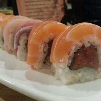 Sushi Ichimoto - Under the sea roll - spicy tuna inside and assorted raw fish on top - Sushi Bars Near Me - Hayward, California Sushi Ichimoto - Under the sea roll - spicy tuna inside and assorted raw fish on top - Sushi Bars Near Me - Hayward, California