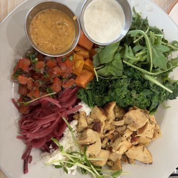Madi - BYO bowl with chicken, kale, sweet potato, onion, pico. Sweet potato comes completely unseasoned - Breakfast & Brunch Near Me - San Diego, California Madi - BYO bowl with chicken, kale, sweet potato, onion, pico. Sweet potato comes completely unseasoned - Breakfast & Brunch Near Me - San Diego, California