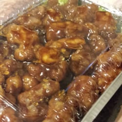 Hong Kong Chinese Restaurant - General tso chicken