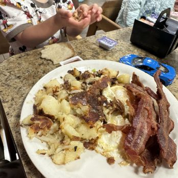 Carolyn's Cafe - Breakfast & Brunch Near Me - Redlands, California