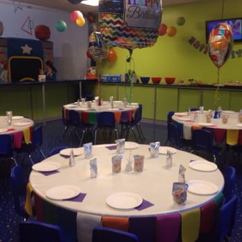 Kidz Bounce - Birthday dining area. Big bounce room - Party & Event Planning Near Me - Preston, Washington Kidz Bounce - Birthday dining area. Big bounce room - Party & Event Planning Near Me - Preston, Washington