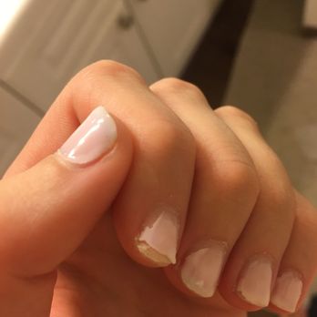 Bloomfield Nails & Spa - Chipping only 3 days after shellac manicure - Nail Salons Near Me - Bloomfield Hills, Michigan Bloomfield Nails & Spa - Chipping only 3 days after shellac manicure - Nail Salons Near Me - Bloomfield Hills, Michigan