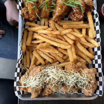 Wing Snob - 20 wings and fry's - Chicken Wings Near Me - Edmonton, Alberta