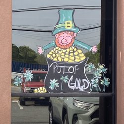 Huddle House - Window
