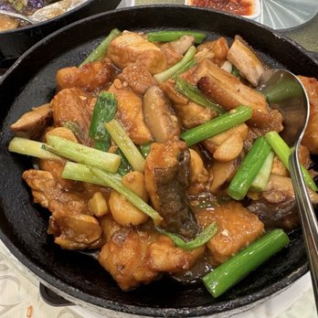 The Kitchen - Fish clay pot - Dim Sum Near Me - Millbrae, California