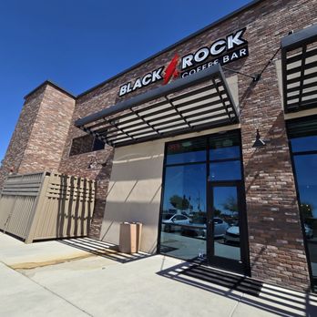 Black Rock Coffee Bar - Side Entrance - Coffee & Tea Near Me - Queen Creek, Arizona