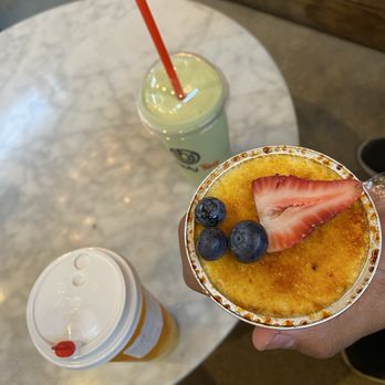 Bubbly Tea - Creme Brulee, peach/passion Fruit Tea, 24 oz. W/ lychee jelly, avocado smoothie - Bubble Tea Near Me - Omaha, Nebraska Bubbly Tea - Creme Brulee, peach/passion Fruit Tea, 24 oz. W/ lychee jelly, avocado smoothie - Bubble Tea Near Me - Omaha, Nebraska
