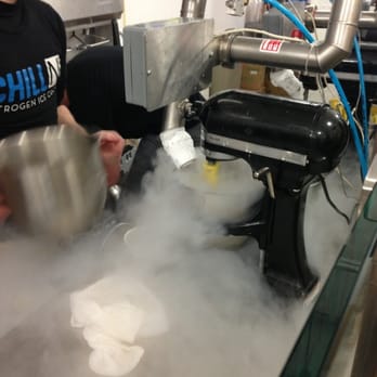 Chill-N Ice Cream Pinecrest - Mixing! - Ice Cream & Frozen Yogurt Near Me - Pinecrest, Florida