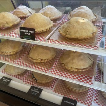 Mom's Apple Pie - Pie display - Bakeries Near Me - Sebastopol, California Mom's Apple Pie - Pie display - Bakeries Near Me - Sebastopol, California
