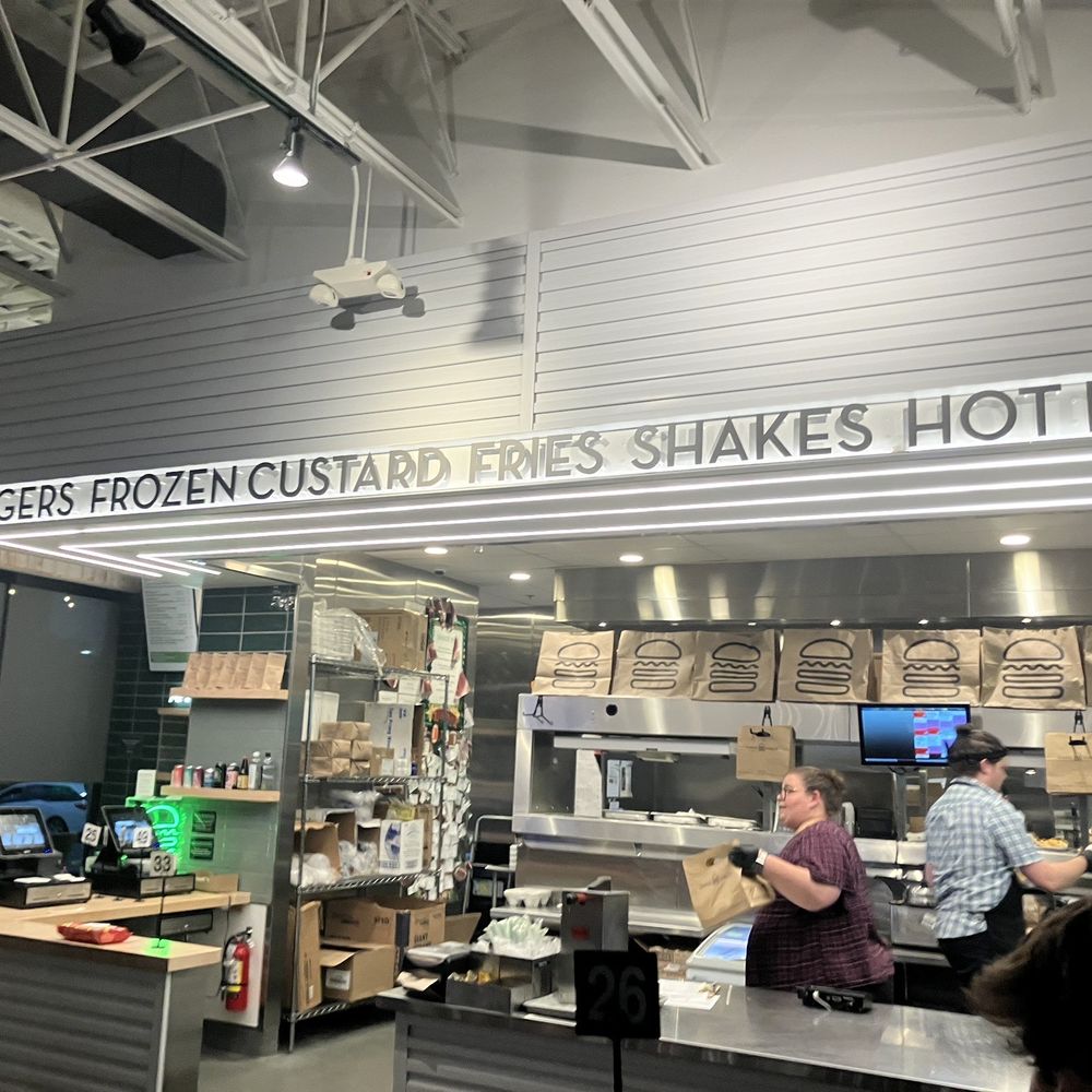 Shake Shack Franklin - Shake Shack - Burgers Near Me - Franklin, Tennessee Shake Shack Franklin - Shake Shack - Burgers Near Me - Franklin, Tennessee