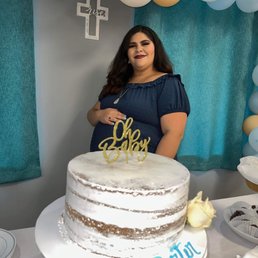Simple naked cake one 1 Tier Only round. Simple naked cake one 1 Tier Only round.