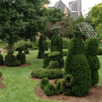 Topiary Park - Parks Near Me - Columbus, Ohio