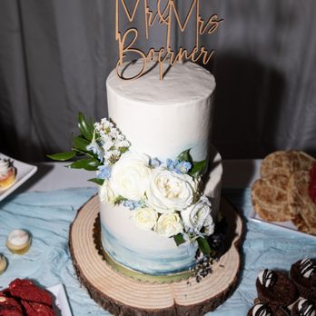 Delicious Designs - Bakeries Near Me - Reno, Nevada