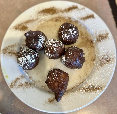 Russell's Marina Grill by null