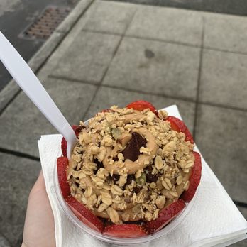 Tropical Berry - Acai Bowls Near Me - Kenmore , Washington