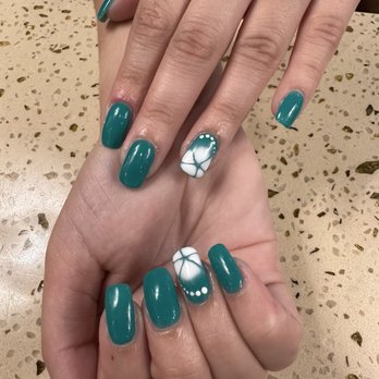 Cocoon Urban Nails - Cacoon Nails - Nail Salons Near Me - Clermont, Florida