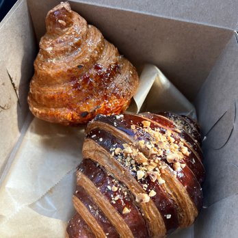 L'Artisane Creative Bakery - Nocciolata Croissant Creme Brulee Croissant - Bakeries Near Me - Coral Gables, Florida L'Artisane Creative Bakery - Nocciolata Croissant Creme Brulee Croissant - Bakeries Near Me - Coral Gables, Florida