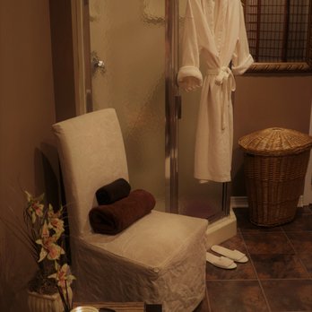 Spa Amadora - Body Treatment room - Day Spas Near Me - Rocky Hill, New Jersey Spa Amadora - Body Treatment room - Day Spas Near Me - Rocky Hill, New Jersey