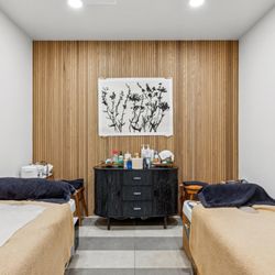 Bloomingnail's - Head Spa/Scalp Massage/Waxing Room