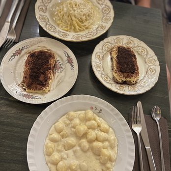 Agrodolce Roma - Cacio e Pepe, Tiramasu, Gnocci - Roman Near Me - Rome, RM