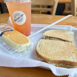 Bread Me Cafe