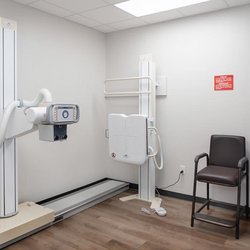 Urgent Care TX - Cleburne - Advance X-Ray