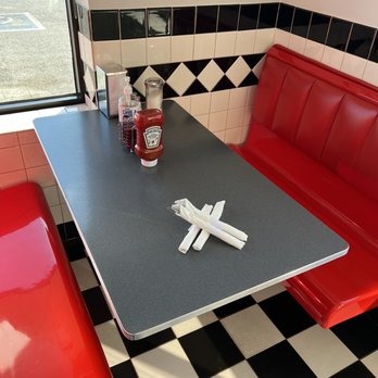 Dohboy’s Diner - a red booth and a black and white checkered floor - Diners Near Me - Saint Catharines, Ontario Dohboy’s Diner - a red booth and a black and white checkered floor - Diners Near Me - Saint Catharines, Ontario