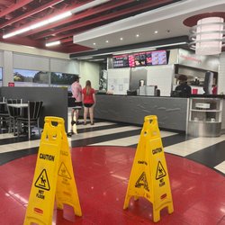 Steak ’n Shake - Pure emptiness
