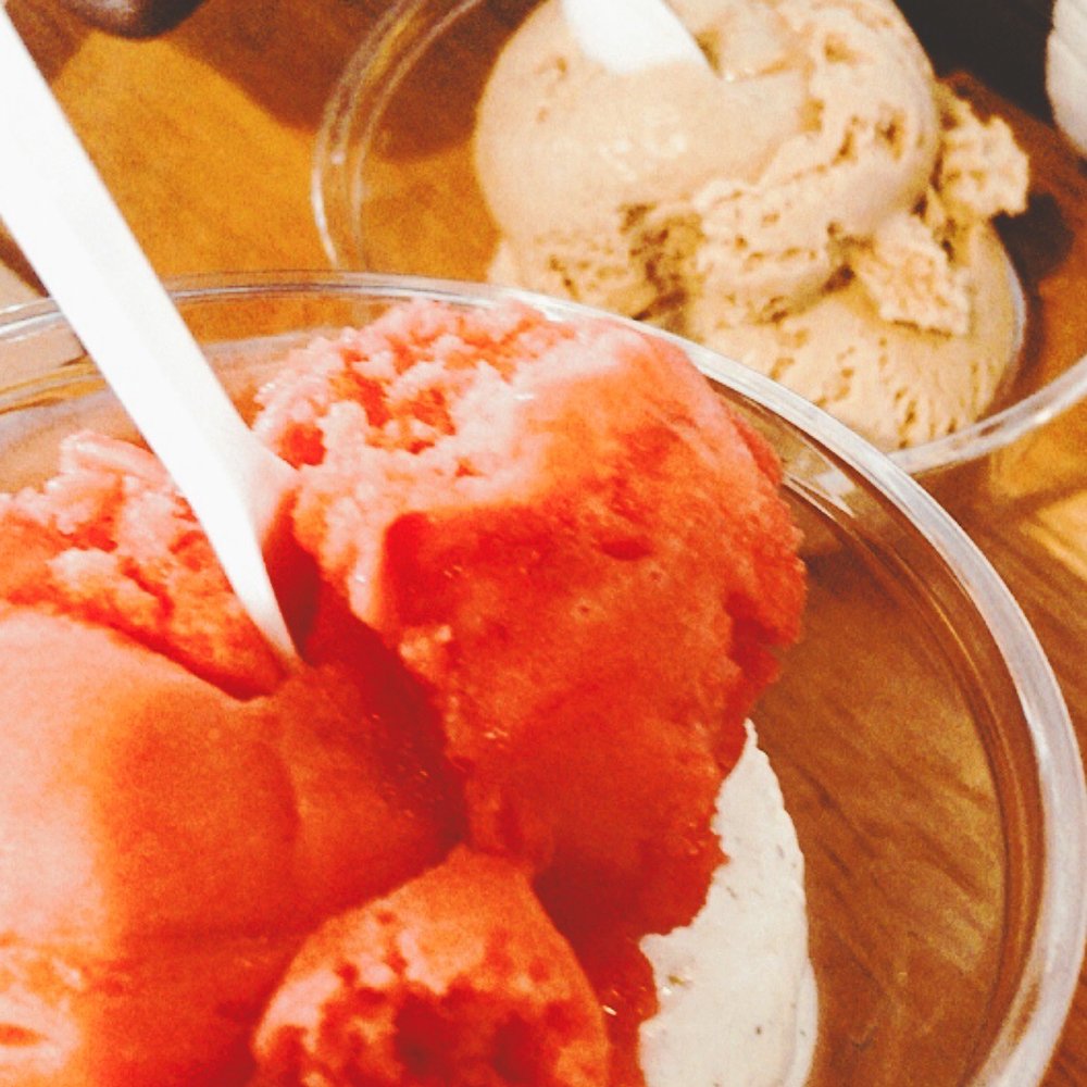 Your Pie - Four scoops of gelato, please!! Blood-orange, vanilla, and two scoops of salted carmel. - Pizza Near Me - Fleming Island, Florida Your Pie - Four scoops of gelato, please!! Blood-orange, vanilla, and two scoops of salted carmel. - Pizza Near Me - Fleming Island, Florida