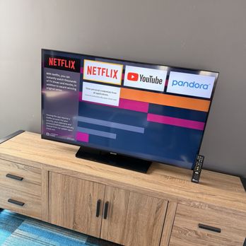 Aloft by Marriott South Bend - Smart tv with Netflix - Hotels Near Me - South Bend, Indiana Aloft by Marriott South Bend - Smart tv with Netflix - Hotels Near Me - South Bend, Indiana