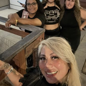 Temple Nightclub - Birthday fun for our Queen Kiki! To see Trey Songz perform - Dance Clubs Near Me - San Francisco, California