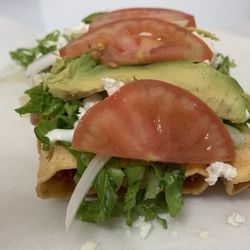 Birria El Borrego Bronco - Flautas