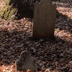 Mammoth Cave Cemetery - Old tombstones